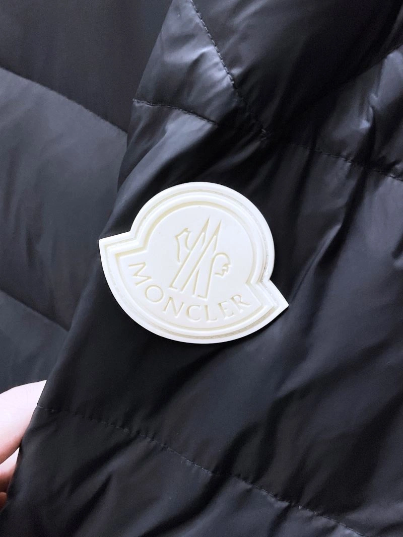 Moncler Down Jackets Original 144240