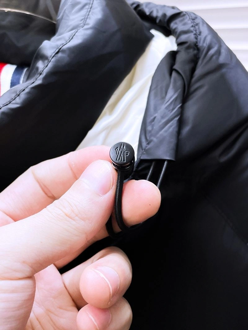 Moncler Down Jackets Original 144240