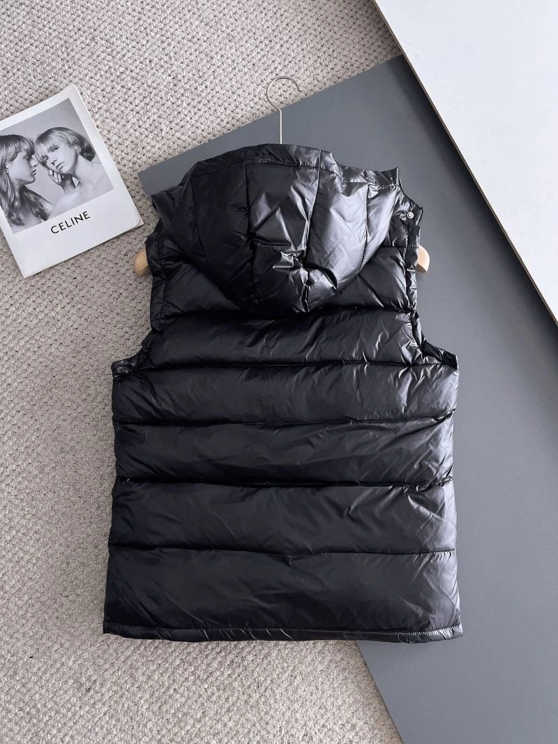 Moncler Down Jackets EasyCare 144237