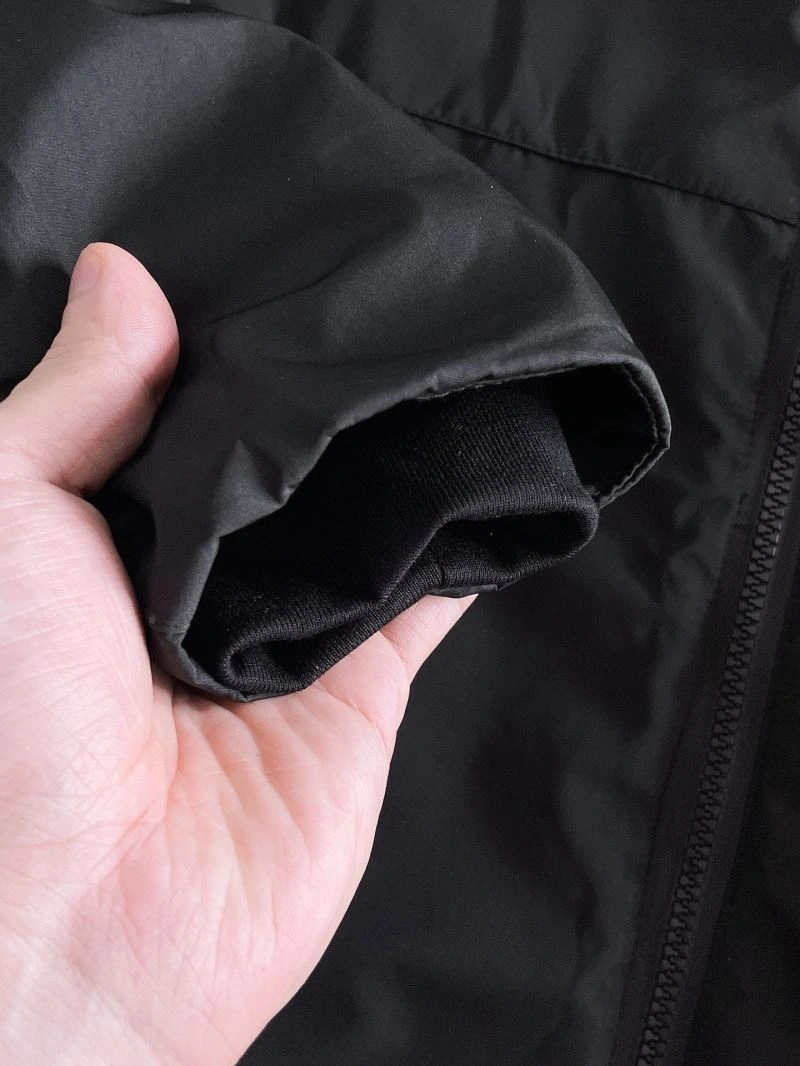 SunProtective Moncler Down Jackets 144235