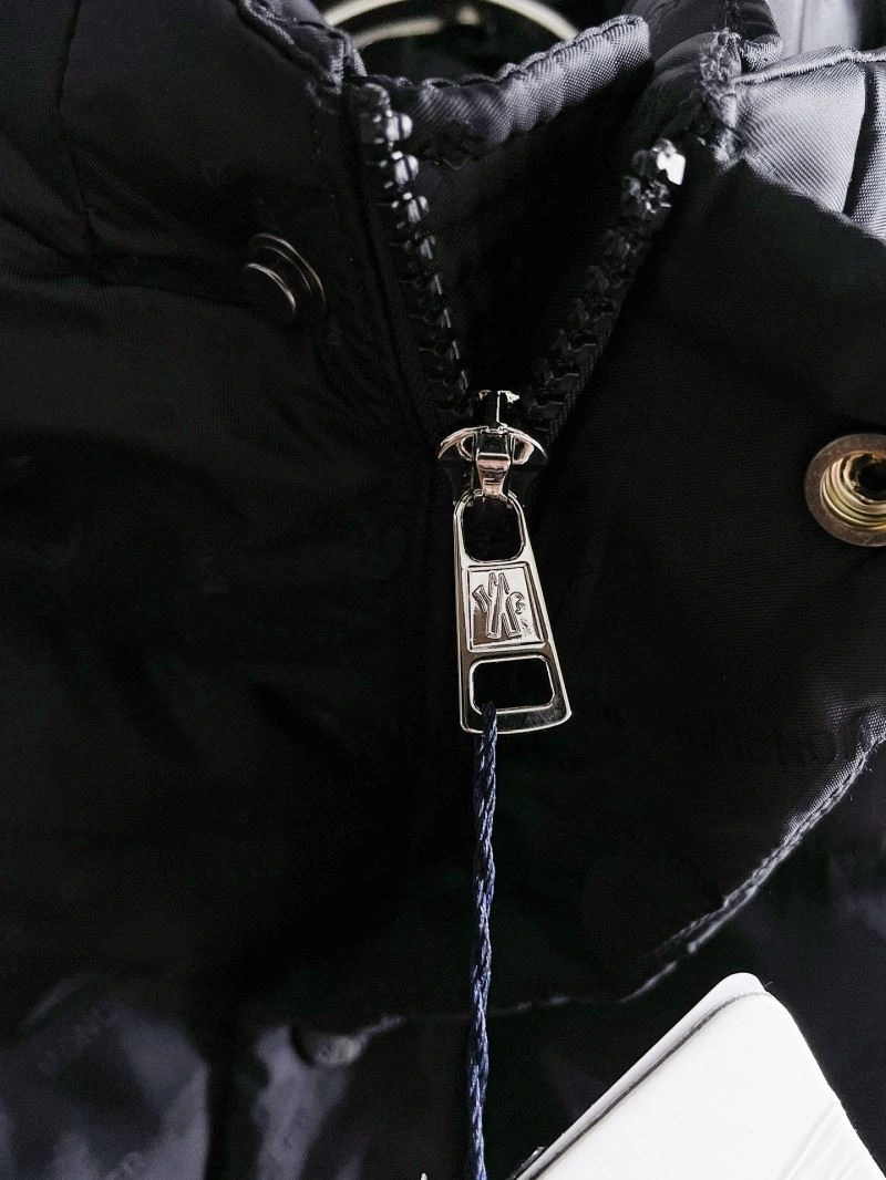 Moncler Down Jackets HighPerformance 144231