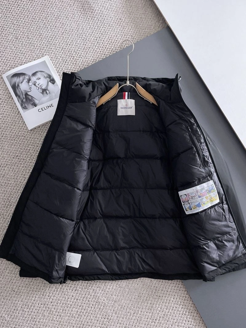Moncler Down Jackets MultiPurpose 144233
