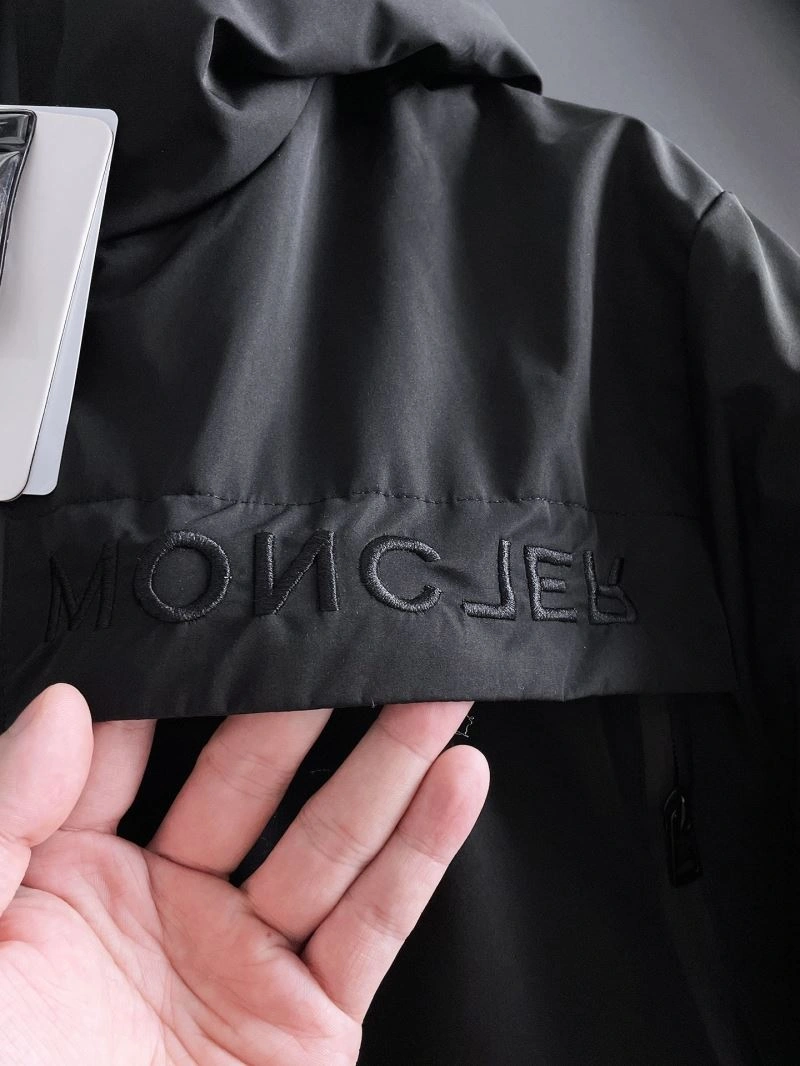 Moncler Down Jackets MultiPurpose 144233