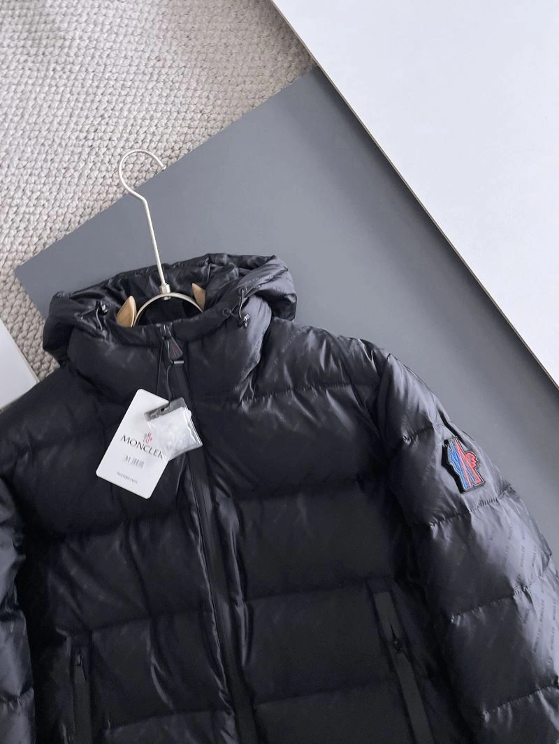 Sleek Moncler Down Jackets 144232