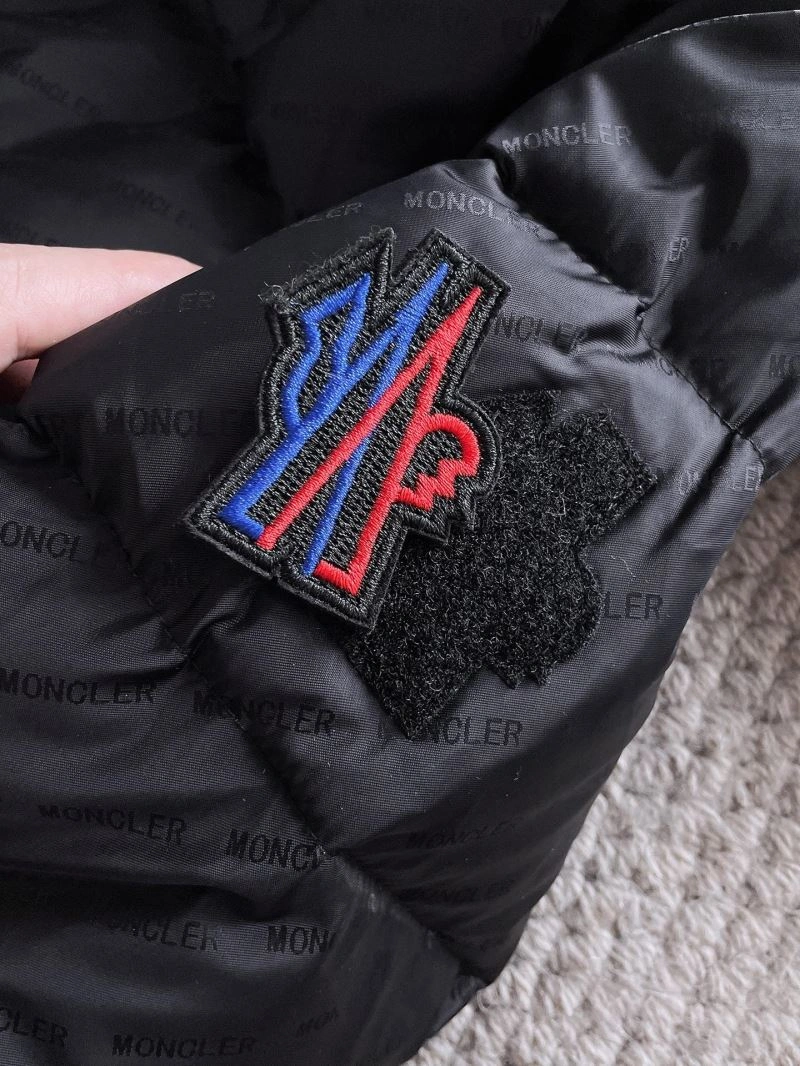 Sleek Moncler Down Jackets 144232