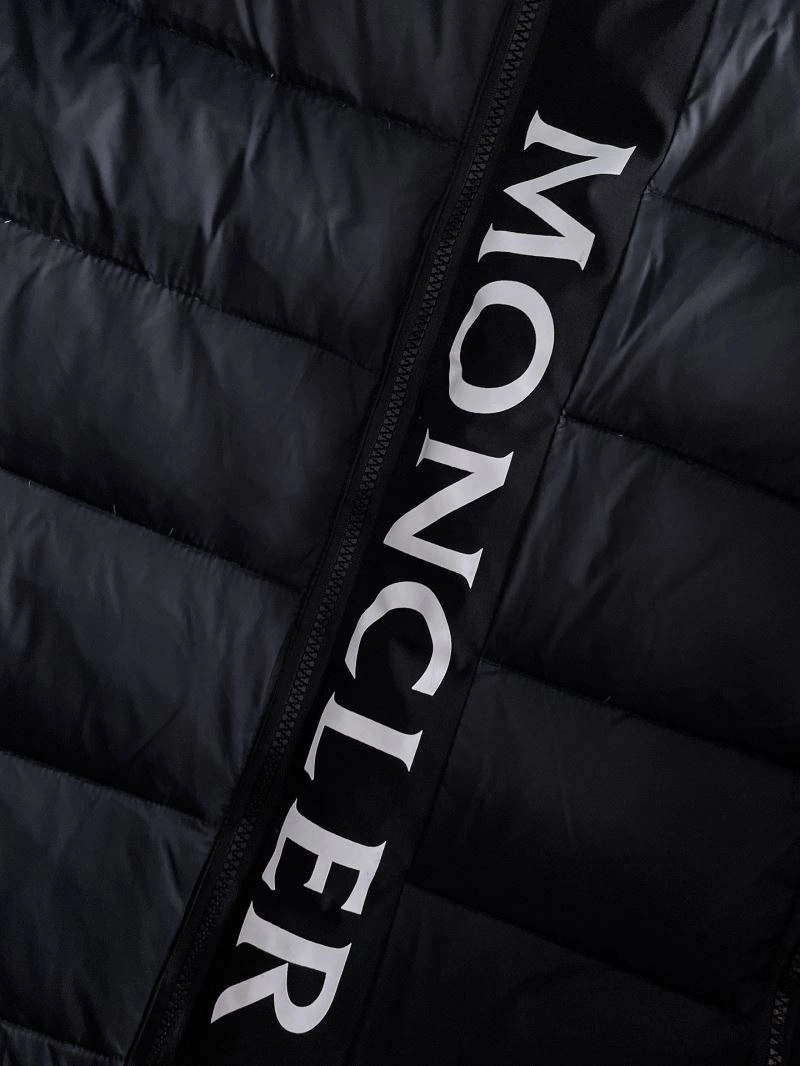 EasyMatch Moncler Down Jackets 144228