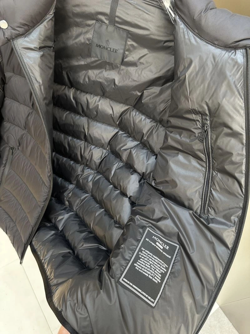 Moncler Down Jackets QuickDry 144224
