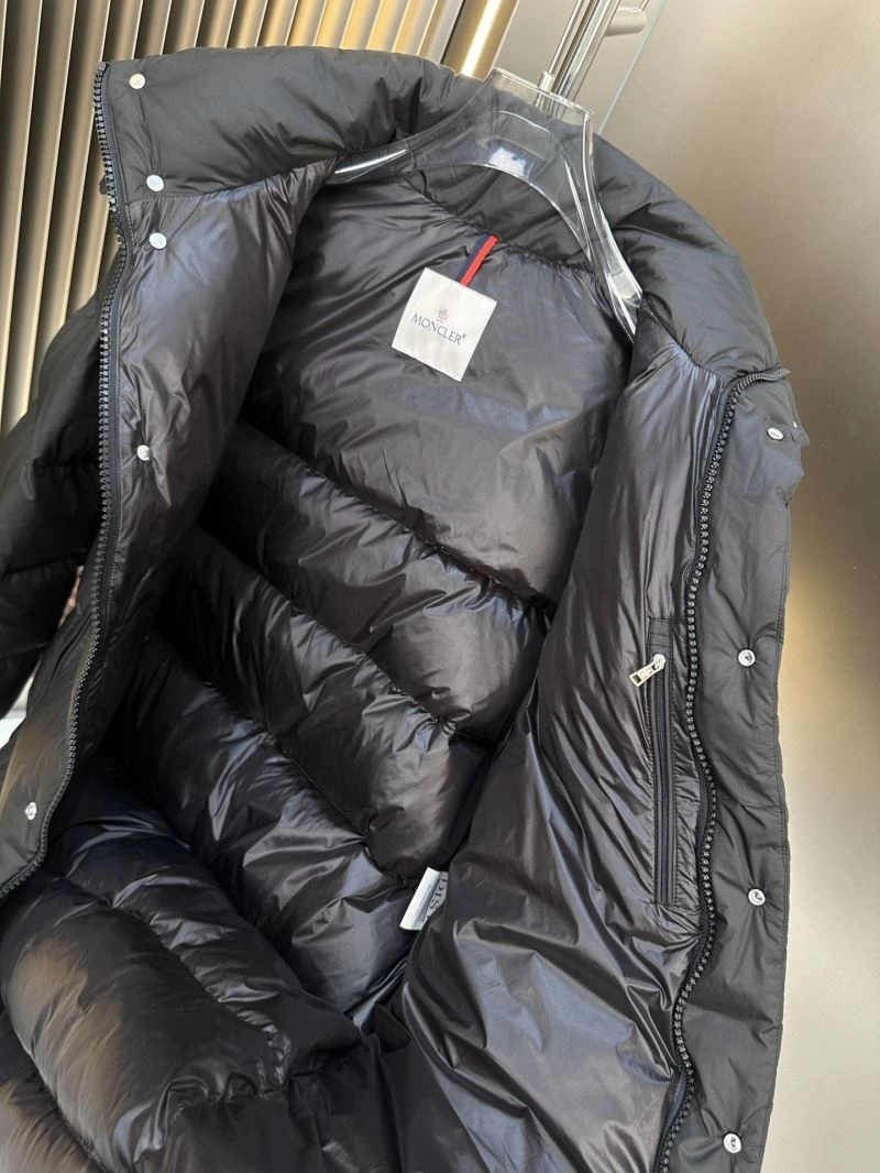 Effortless Moncler Down Jackets 144214
