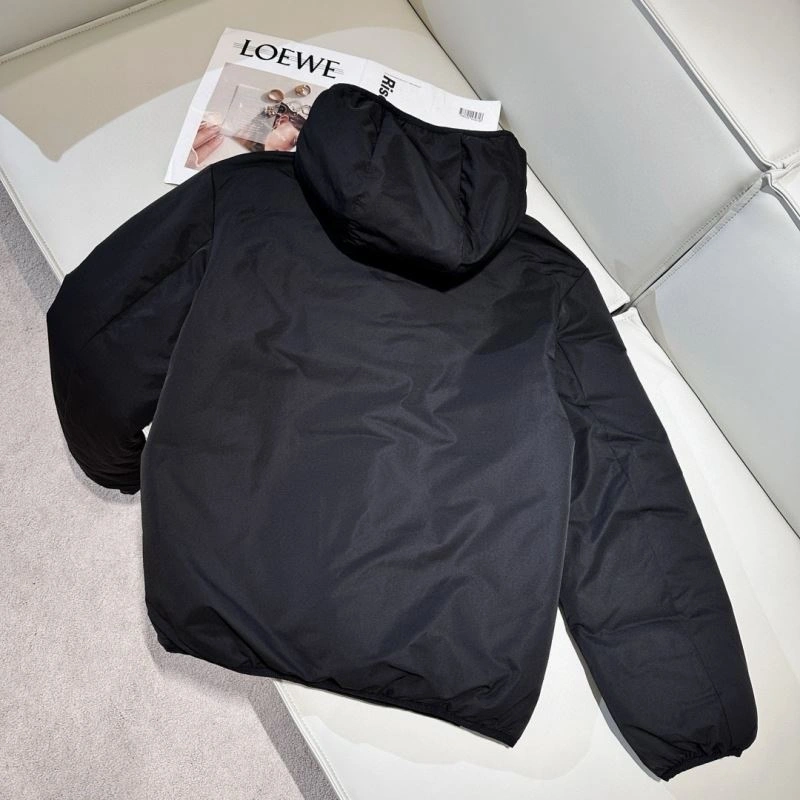 Moncler Down Jackets Chic 144221