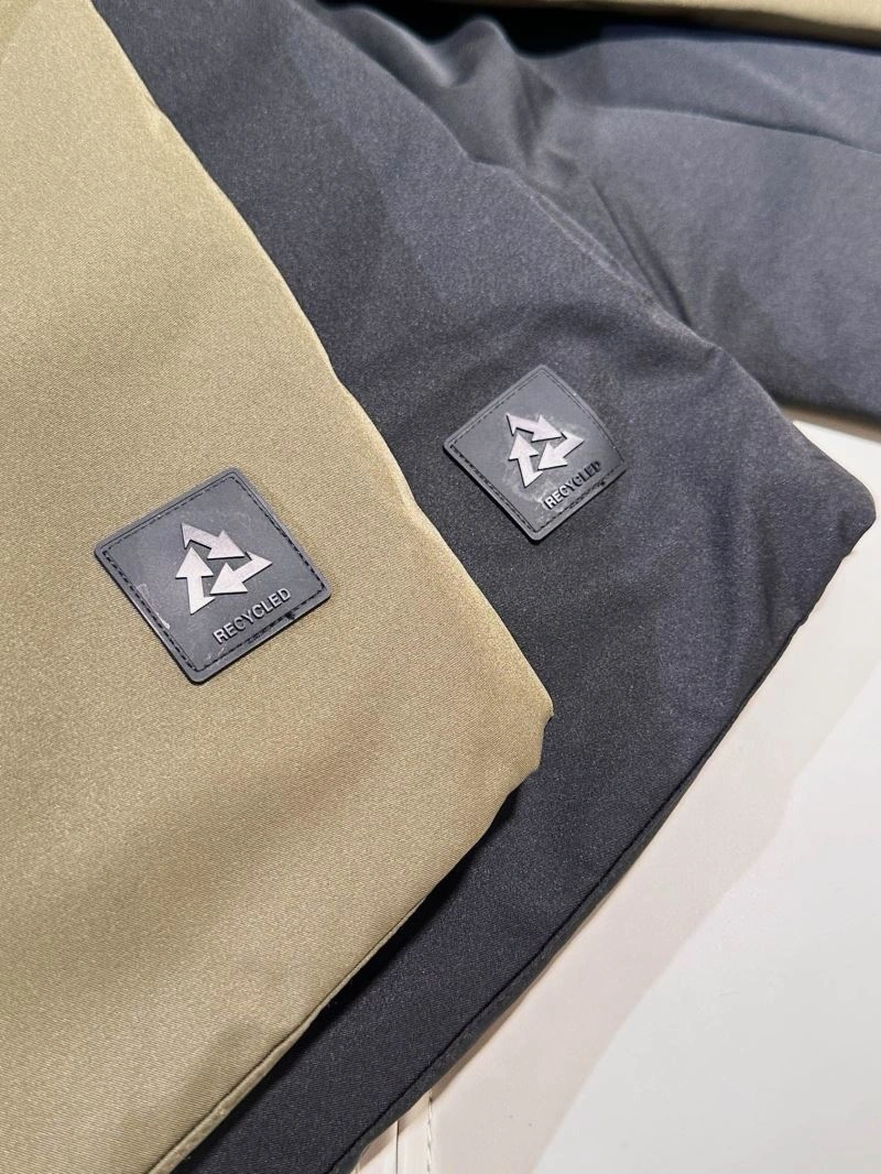 Moncler Down Jackets Cozy 144216
