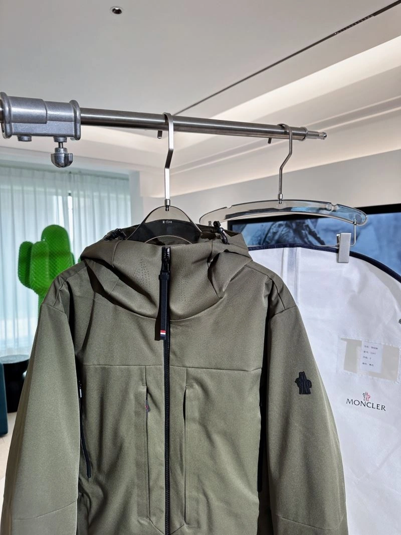 Moncler Down Jackets Cozy 144216