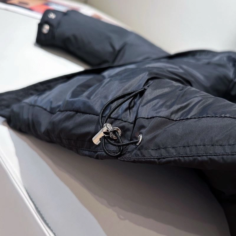 Flexible Moncler Down Jackets 144217