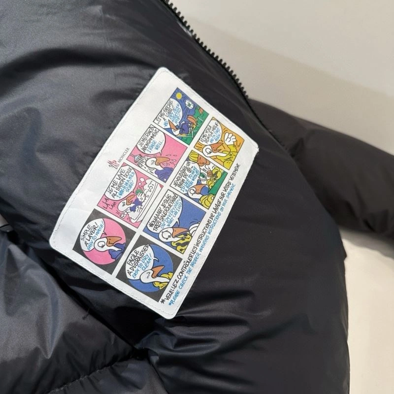 Flexible Moncler Down Jackets 144217