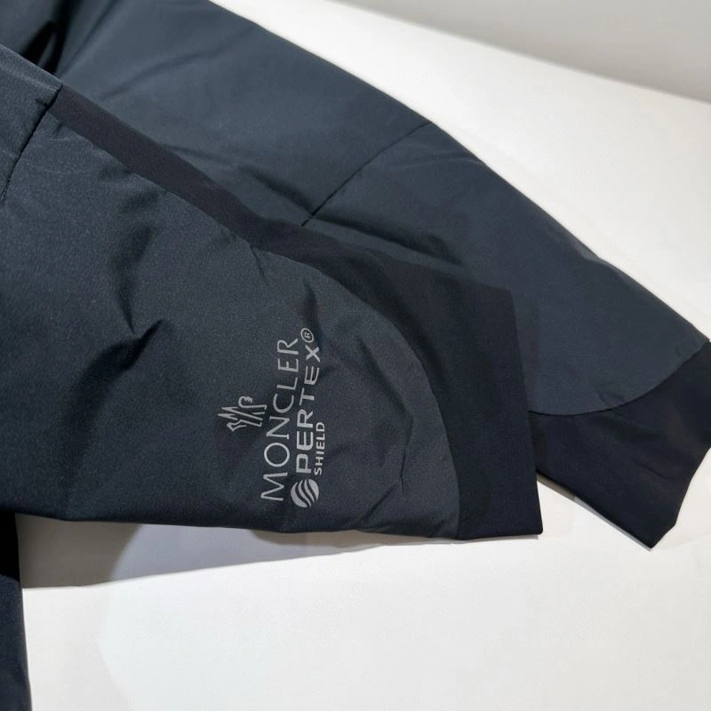 Moncler Down Jackets RelaxedFit 144212