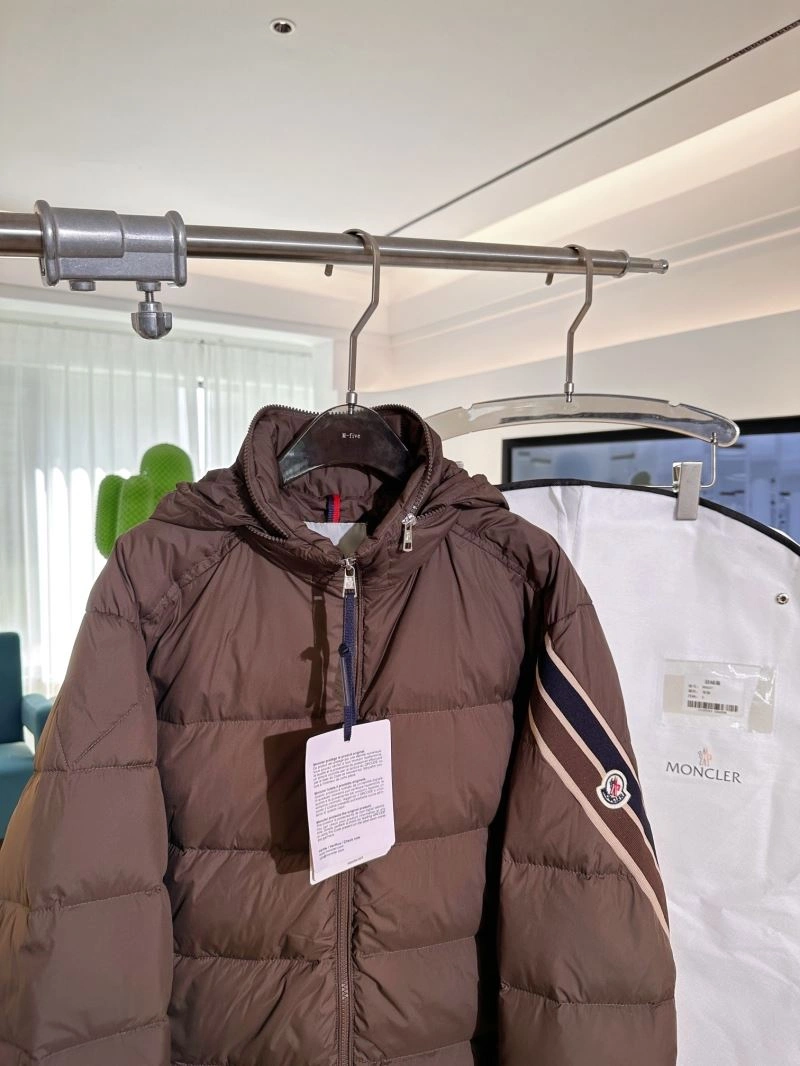 ModernLook Moncler Down Jackets 144207