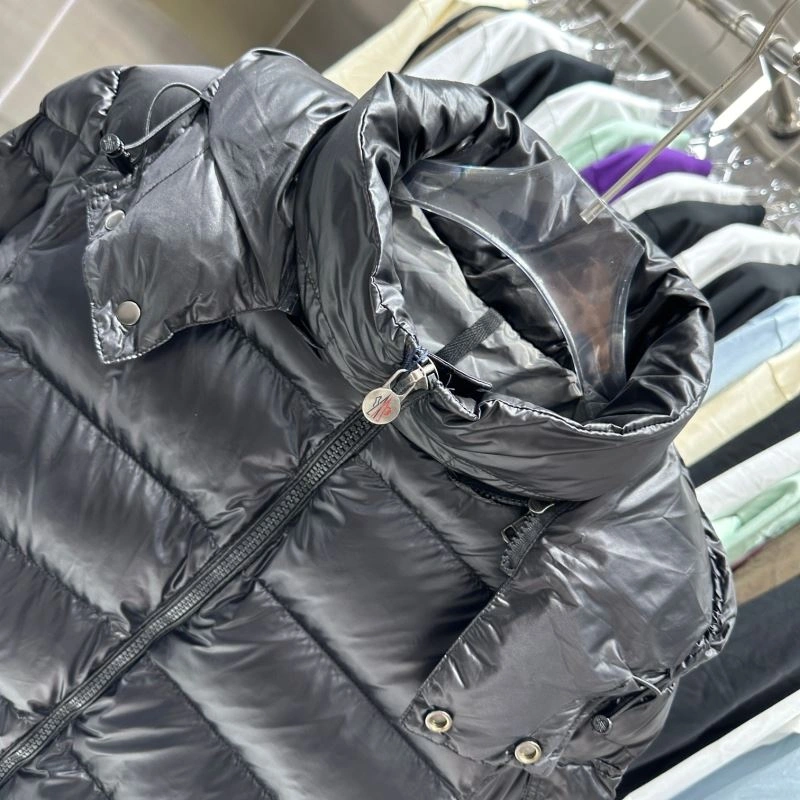 Breathable Moncler Down Jackets 144210