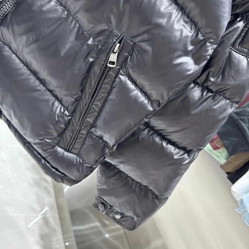 Breathable Moncler Down Jackets 144210