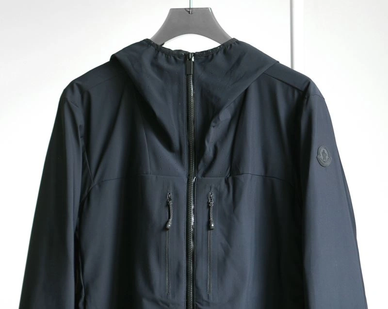 Sustainable Moncler Down Jackets 144201
