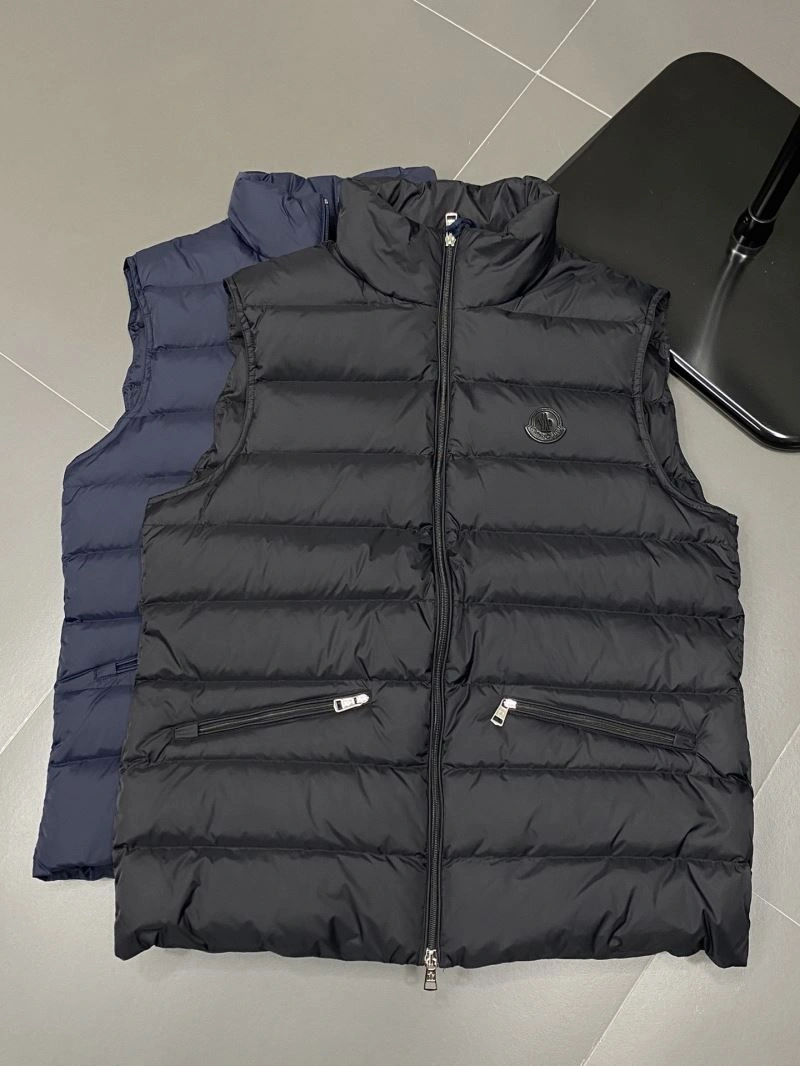 Moncler Down Jackets Sophisticated 144200