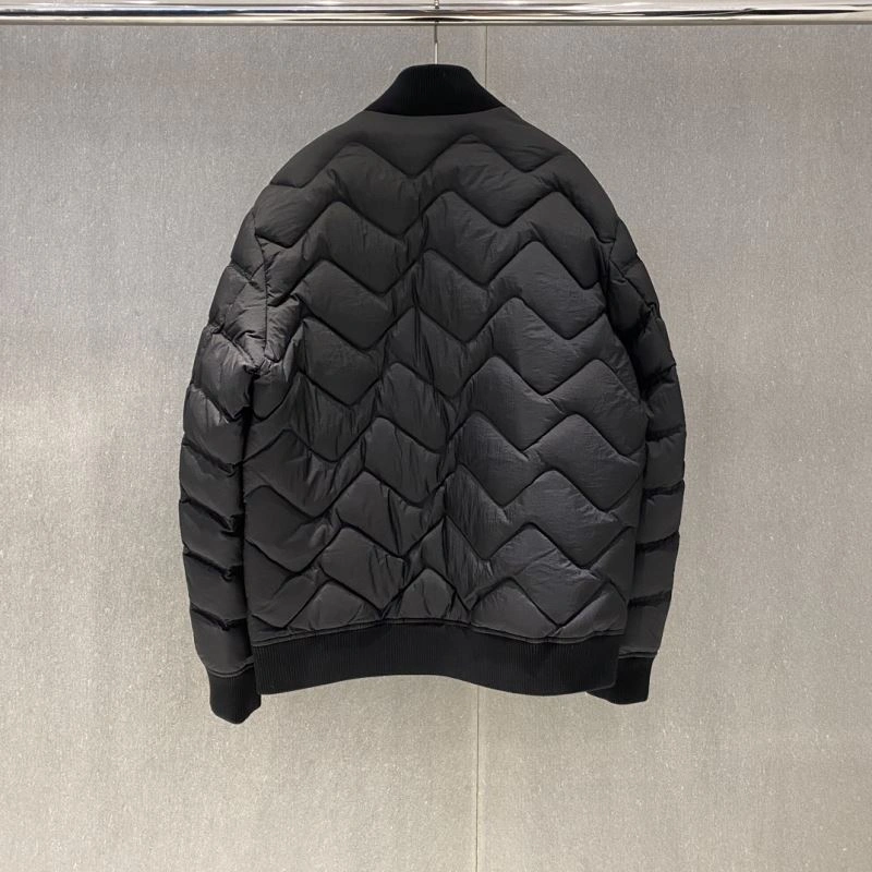 Moncler Down Jackets EasyMatch 144198