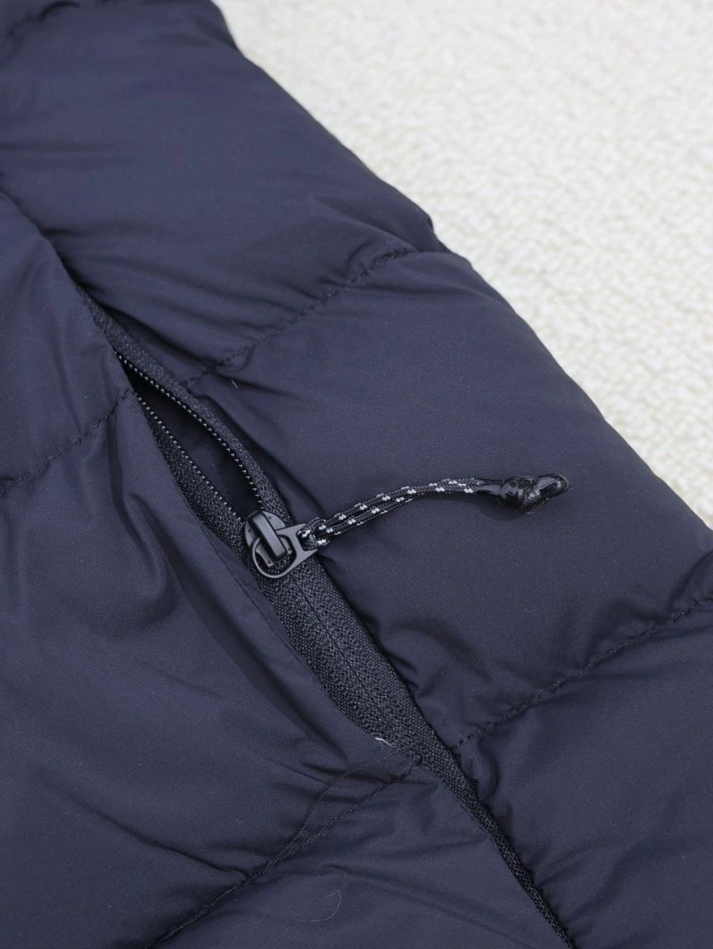 Moncler Down Jackets Packable 144196
