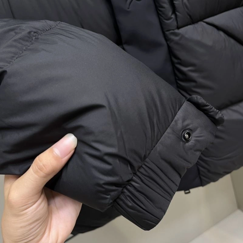 Moncler Down Jackets Comfortable 144192
