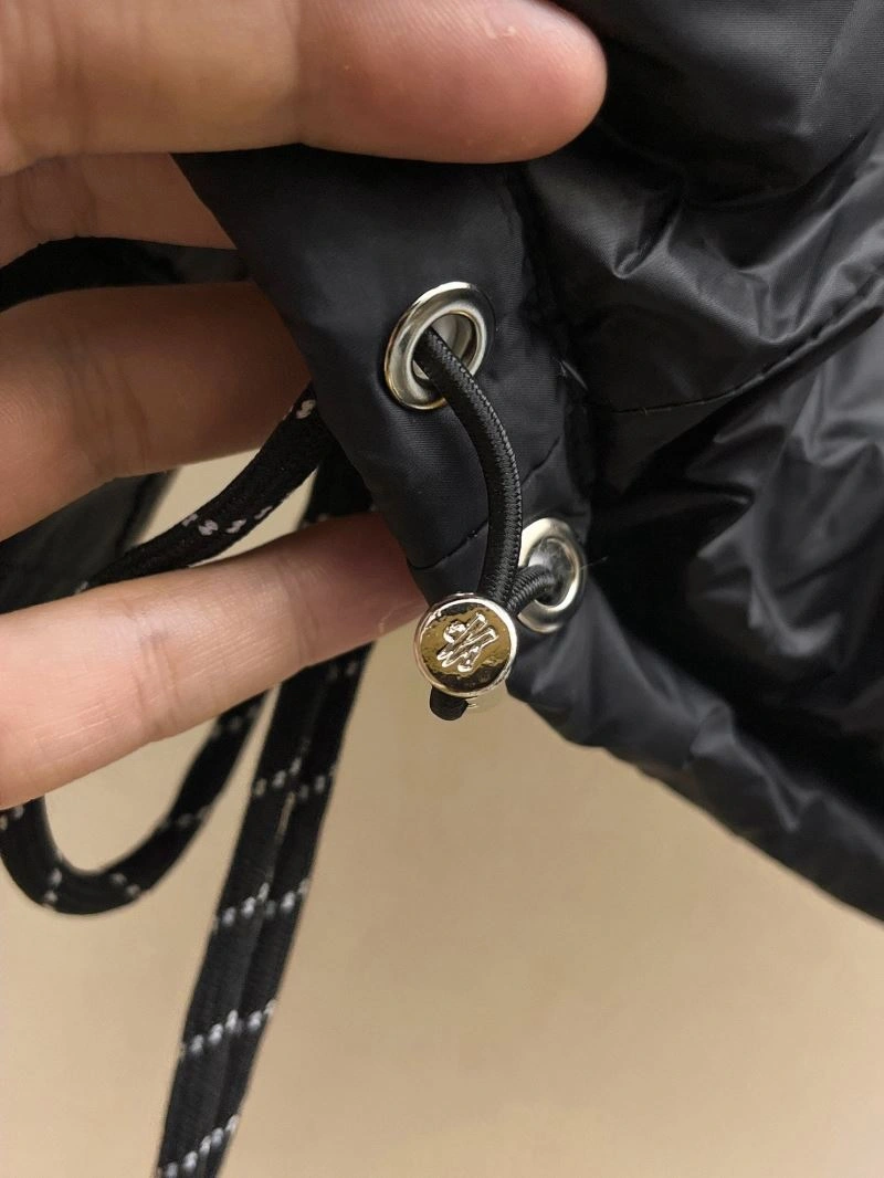 Modern Moncler Down Jackets 144191