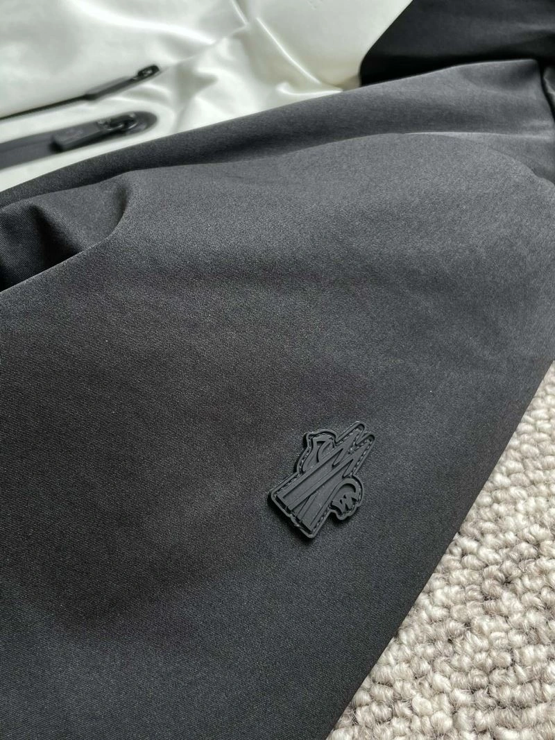 Moncler Down Jackets Effortless 144181