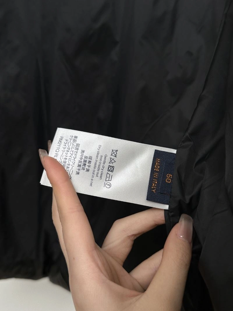 Moncler Down Jackets AllSeason 144185
