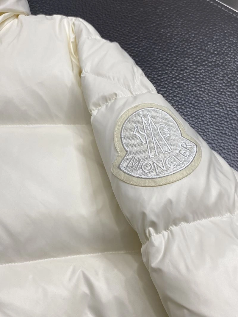 Moncler Down Jackets FastDry 144176