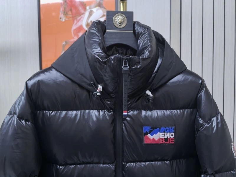 Moncler Down Jackets MultiPurpose 144173
