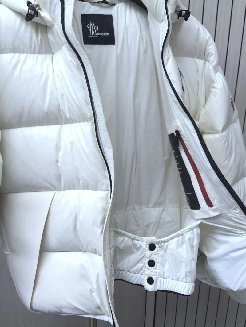 Moncler Down Jackets DailyWear 144168