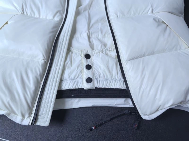 Moncler Down Jackets DailyWear 144168