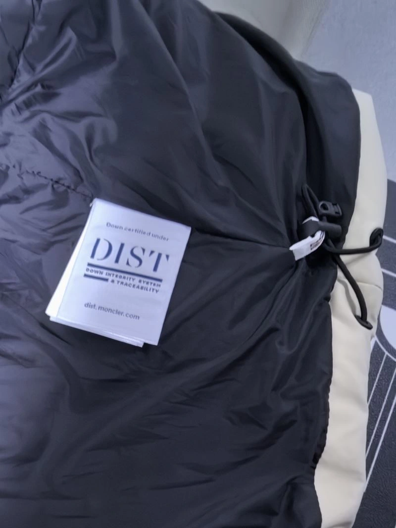 Moncler Down Jackets Breathable 144170