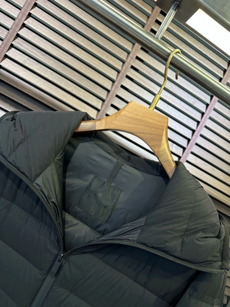 Moncler Down Jackets EasyCare 144166