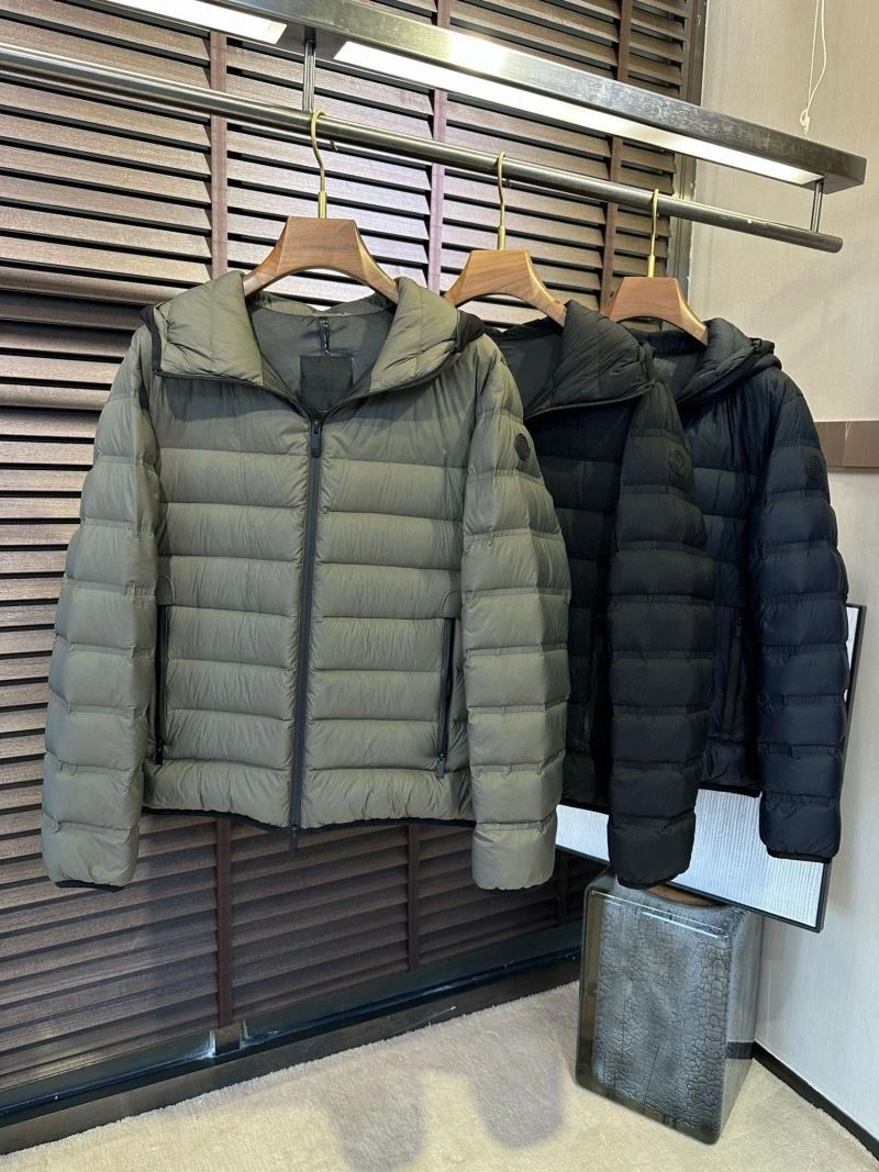 Moncler Down Jackets Comfortable 144163