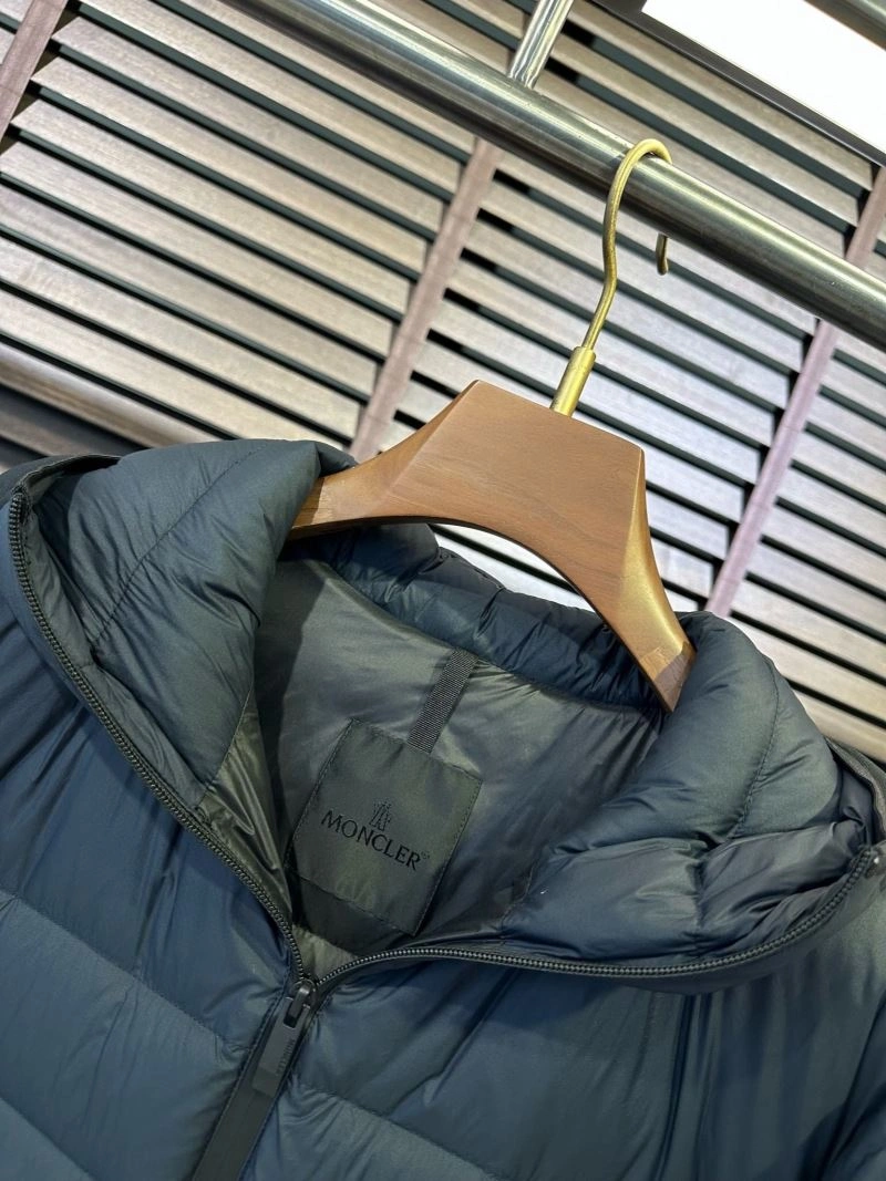 GoAnywhere Moncler Down Jackets 144162
