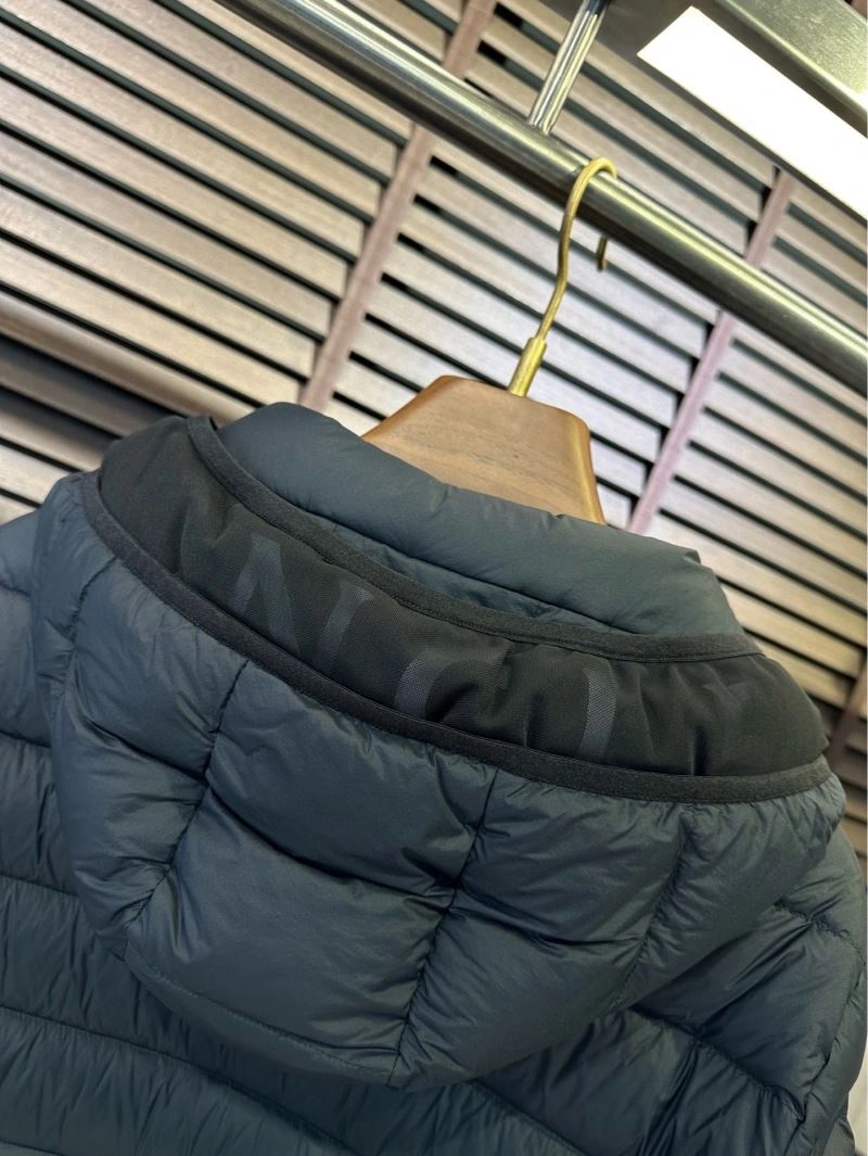 GoAnywhere Moncler Down Jackets 144162