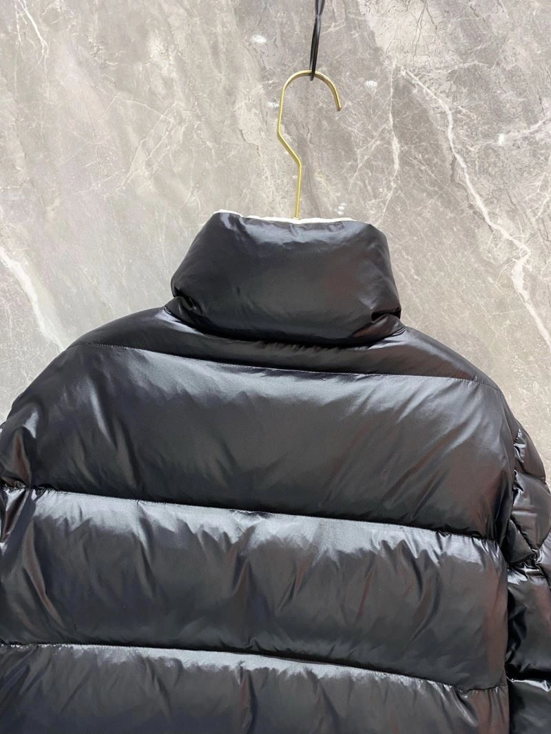 Moncler Down Jackets Fashionable 144157