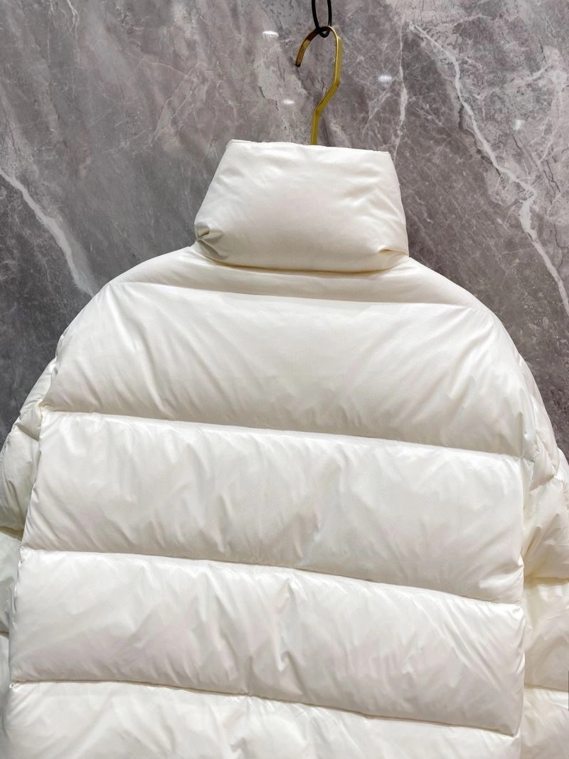 Breathable Moncler Down Jackets 144161
