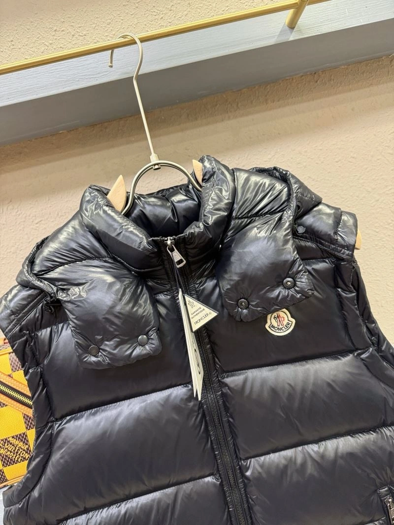 Sustainable Moncler Down Jackets 144159