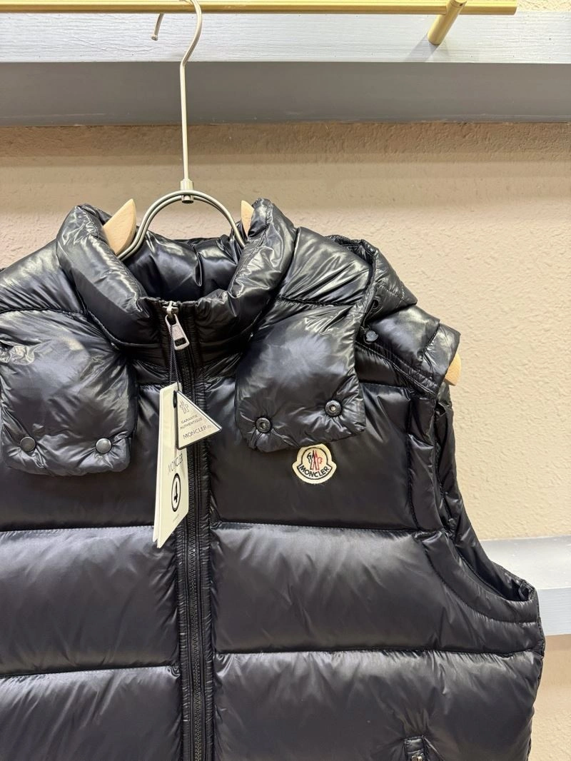 Sustainable Moncler Down Jackets 144159