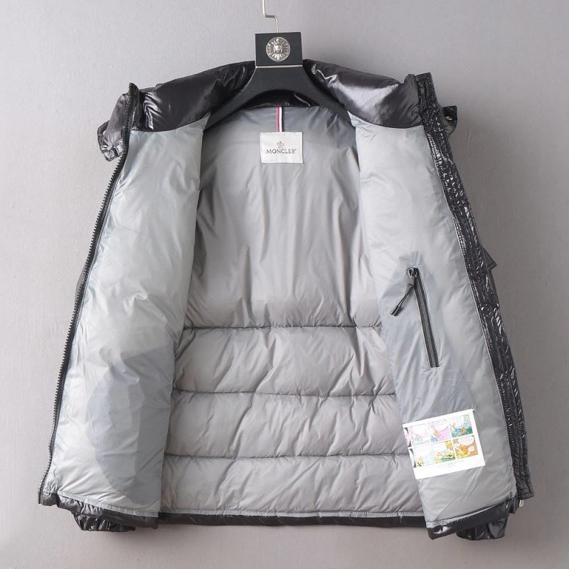 Moncler Down Jackets Sleek 144149