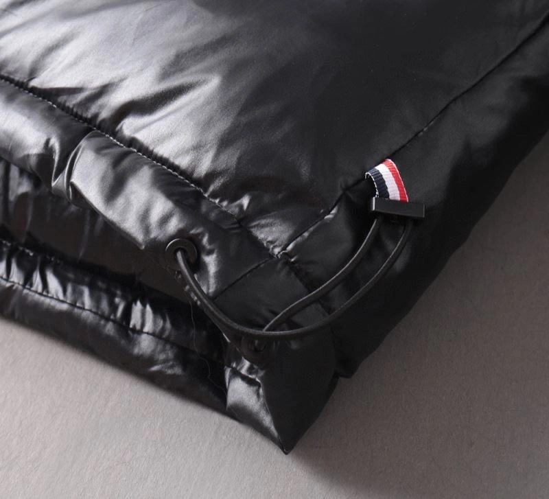 Moncler Down Jackets Unisex 144151
