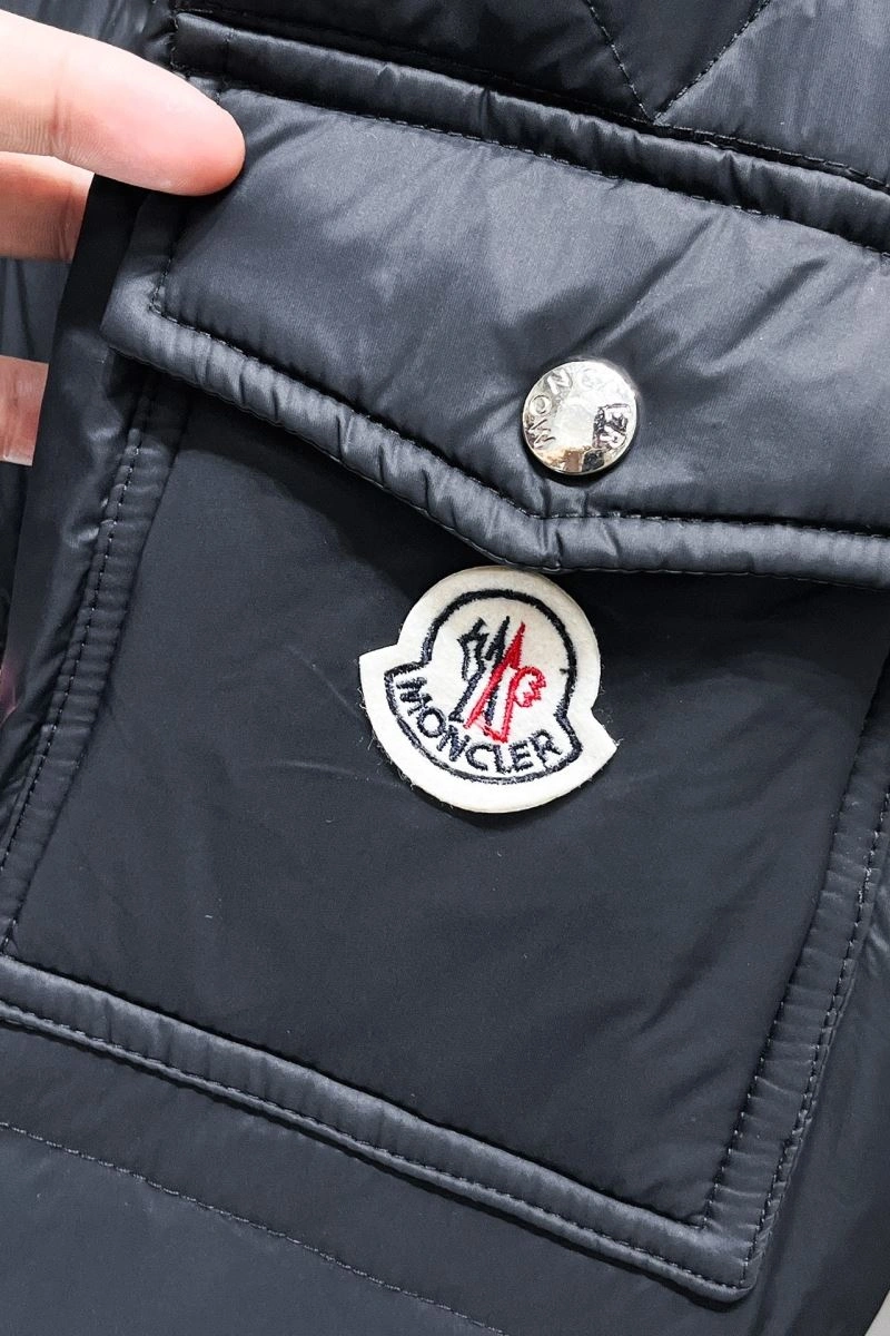 Sustainable Moncler Down Jackets 144175