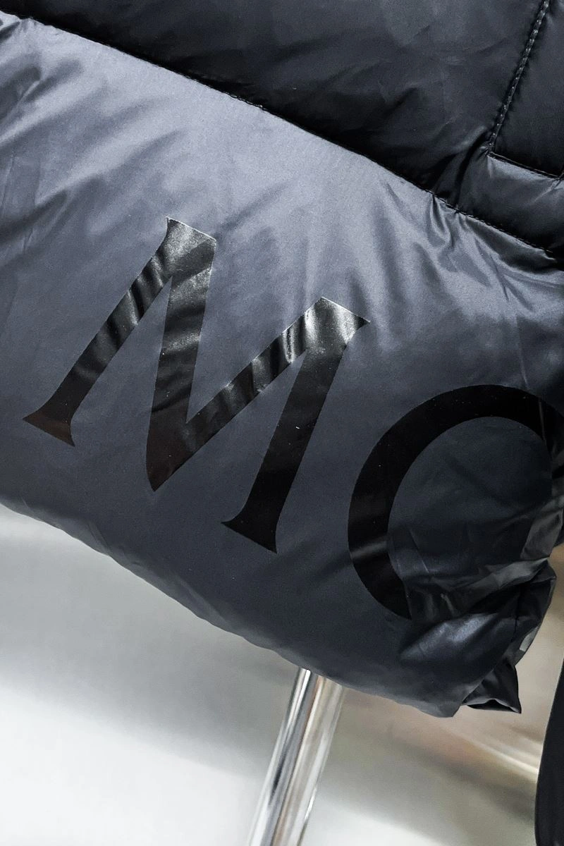 Breathable Moncler Down Jackets 144158