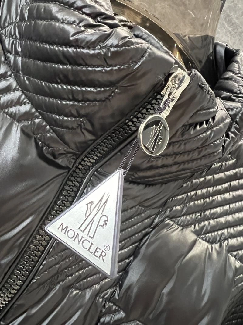 Casual Moncler Down Jackets 144148