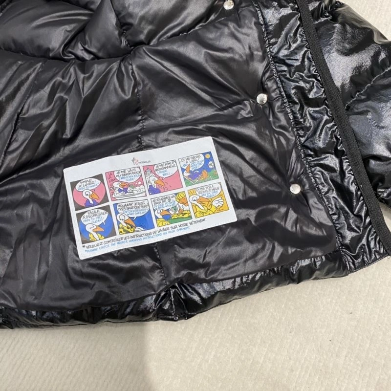 Resilient Moncler Down Jackets 139497