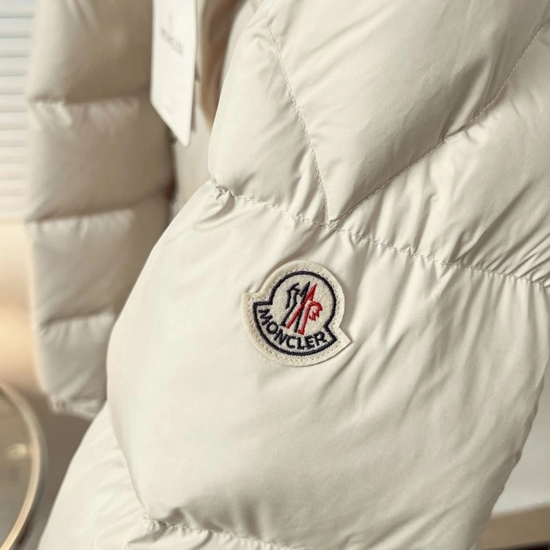 EasyMatch Moncler Down Jackets 144152