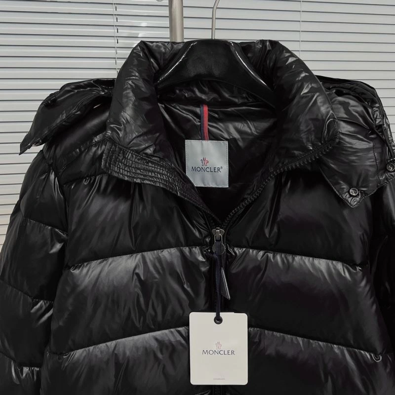 Moncler Down Jackets SoftTouch 144135